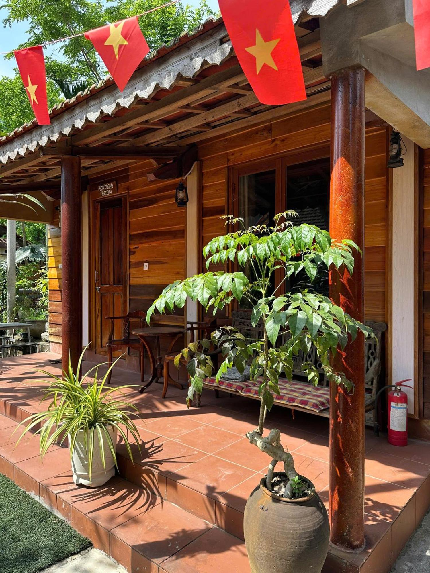 Highway 20 Homestay Фонгня Екстер'єр фото