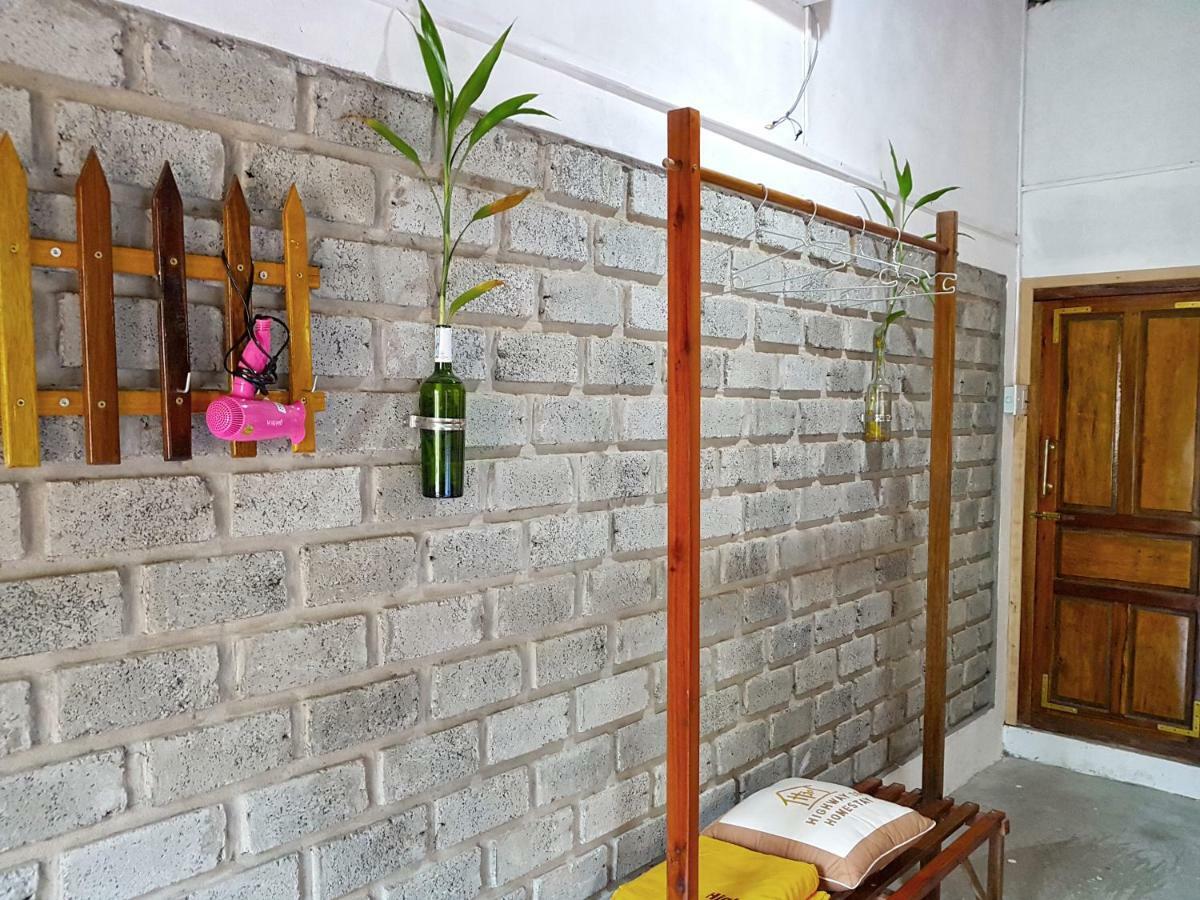 Highway 20 Homestay Фонгня Екстер'єр фото